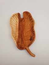 Tropical Leaf Serving Platter / Wood Serving Tray / Hand Carved Wooden Leaf / Wooden Platter / Tray / Bowl / Dish / Serving Platter / Decor.