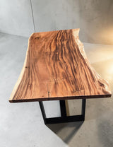 Close-up of Suar timber grain and handcrafted finish.
